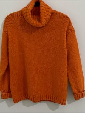 J. Crew Women’s 100% wool Orange Ribbed Turtleneck Sweater-M